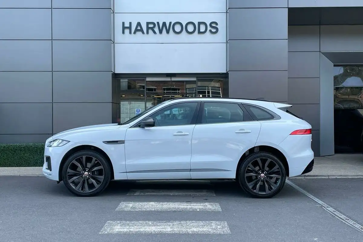 2019-jaguar-f-pace-30td-300-sport-big-9