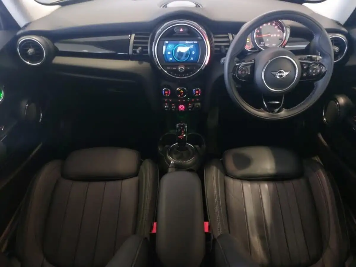 2020-mini-cooper-15-cooper-exclusive-hatchback-3d-auto-big-3