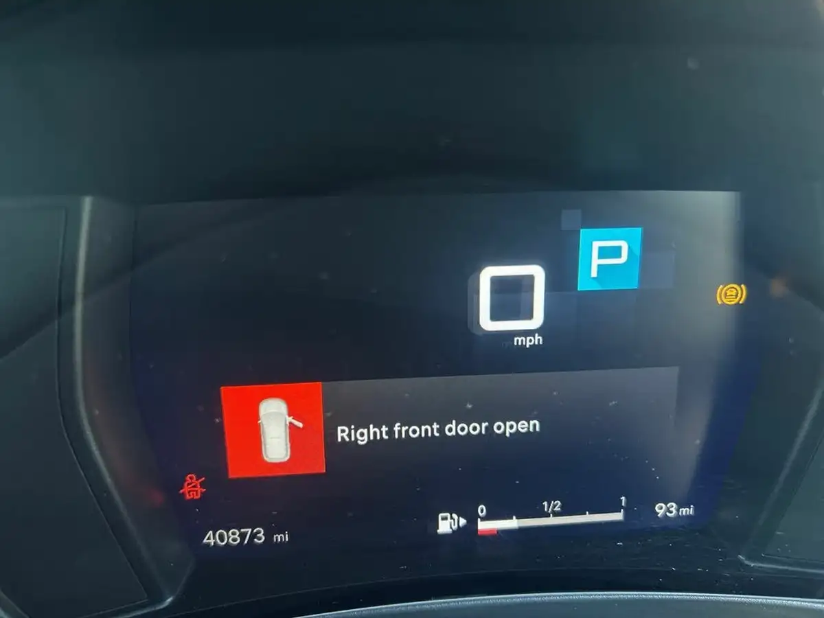 2023-citroen-c5-x-12-puretech-shine-big-13