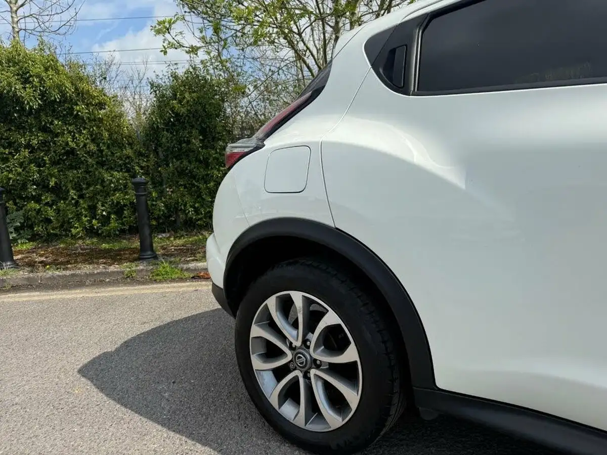 2018-nissan-juke-12-dig-t-tekna-big-9