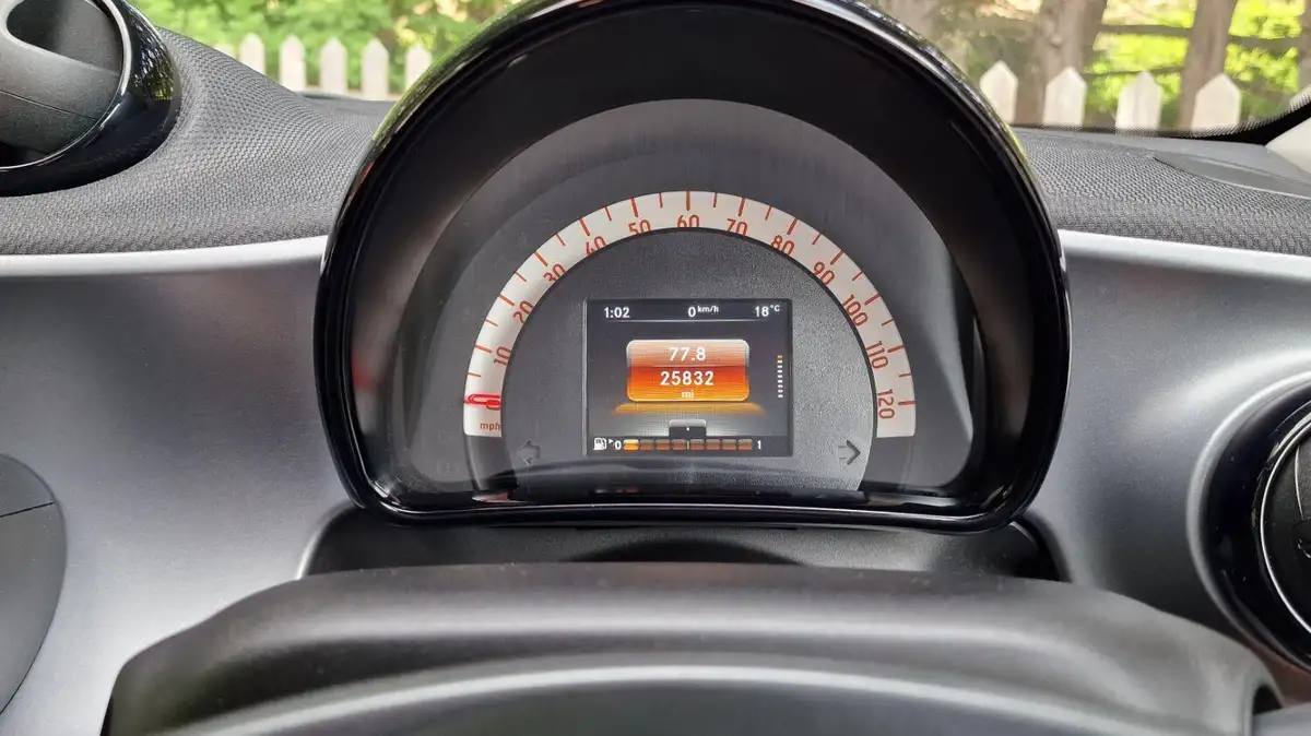 2018-smart-forfour-10-passion-71bhp-big-18