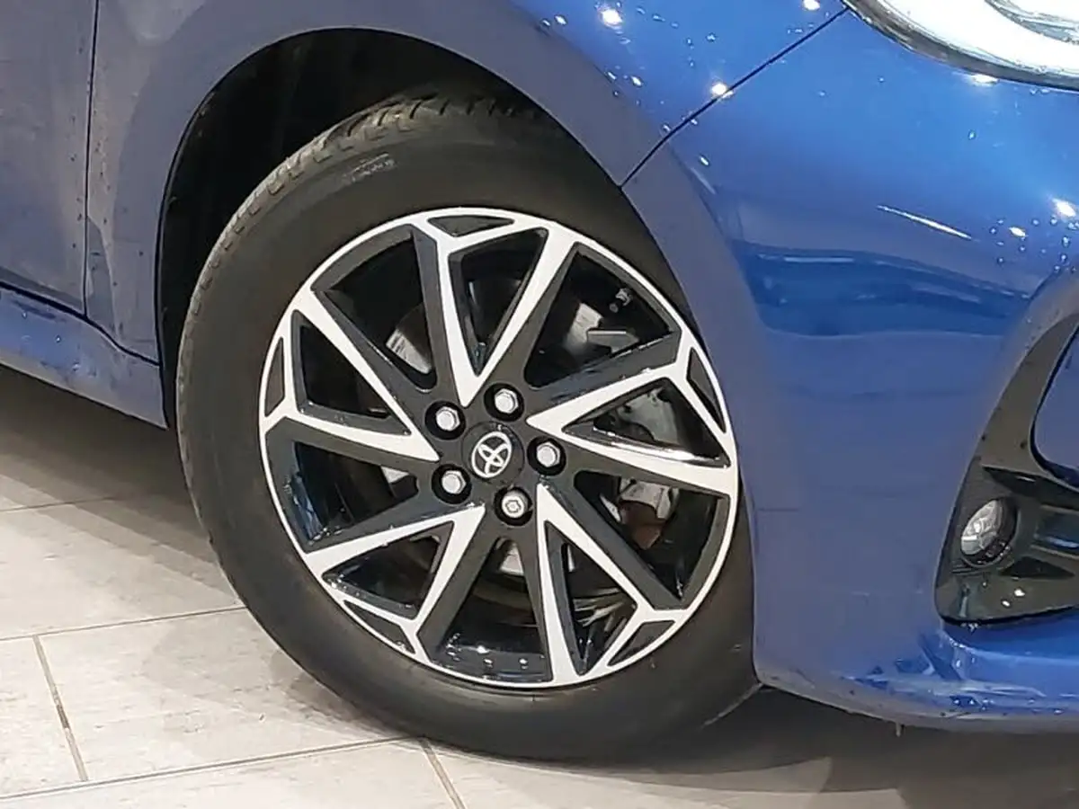 2022-toyota-yaris-15-vvt-i-design-big-8