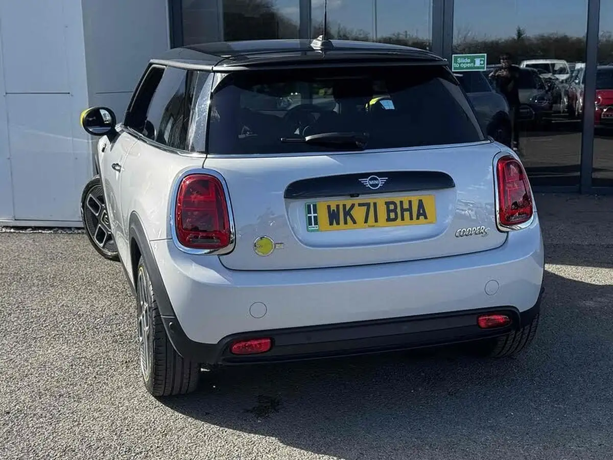 2021-mini-cooper-e-cooper-s-2-big-13