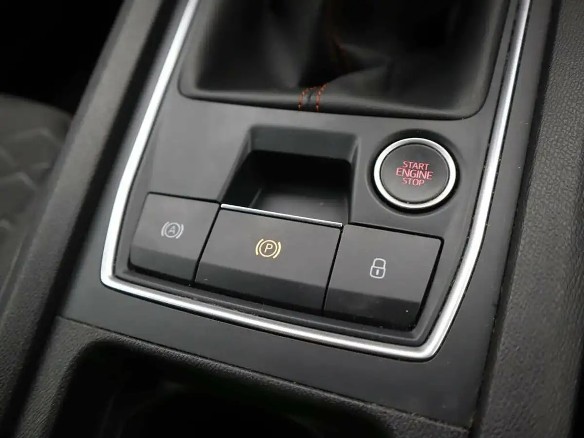 2021-seat-leon-15-tsi-evo-fr-130ps-hatchback-big-19