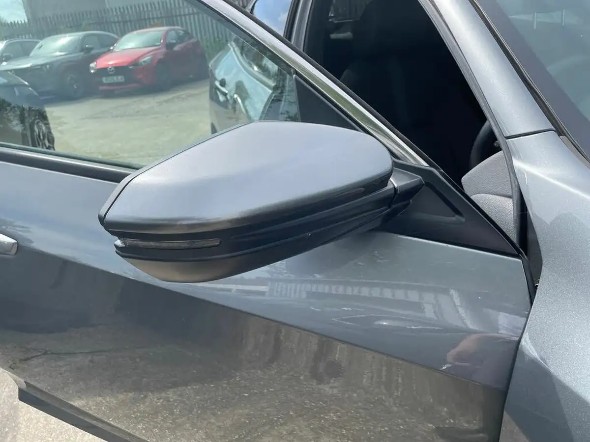 2020-honda-civic-16-i-dtec-sr-hatchback-5d-big-21