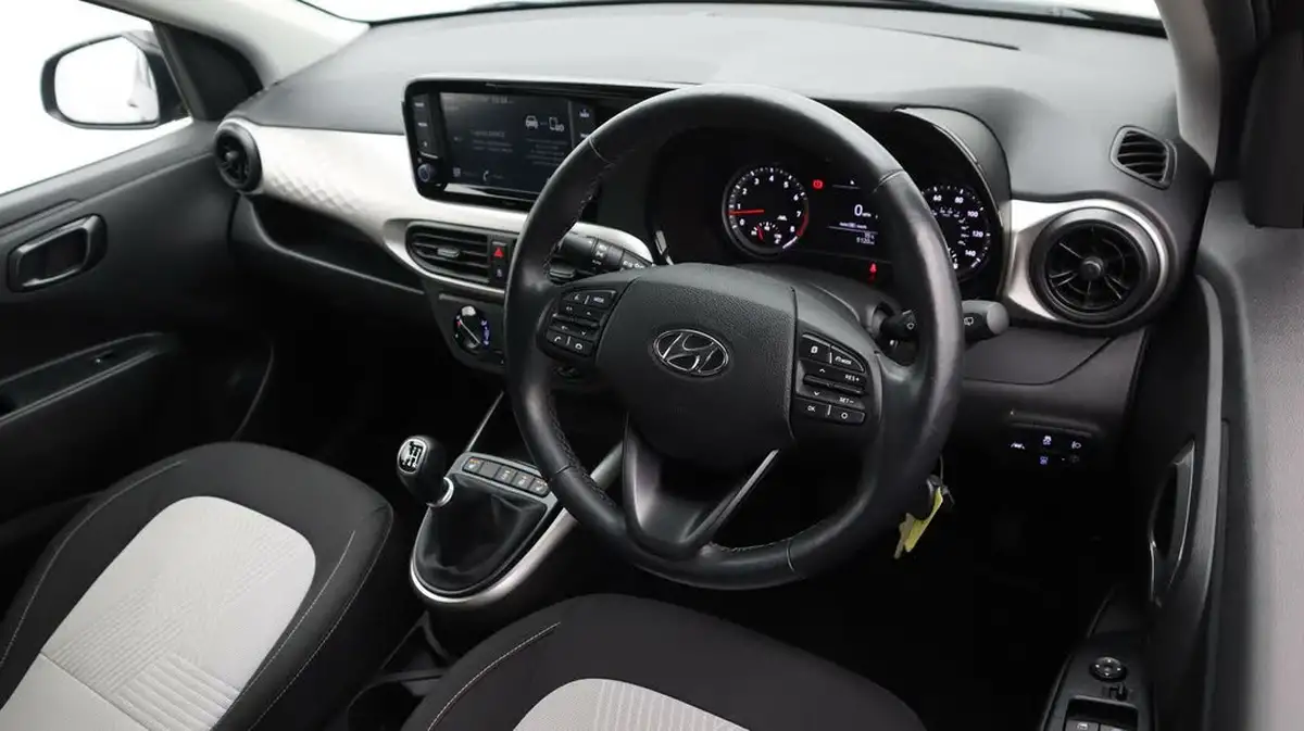 2021-hyundai-i10-12-premium-84ps-1197cc-big-9