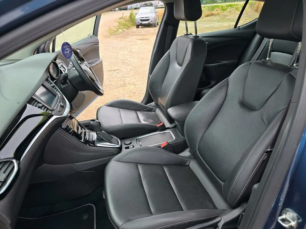 2017-vauxhall-astra-14i-16v-turbo-elite-150ps-ss-hatchback-auto-big-42