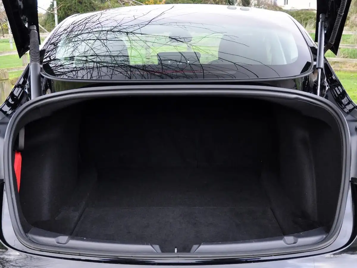 2021-tesla-model-3-e-long-range-4x4-big-14