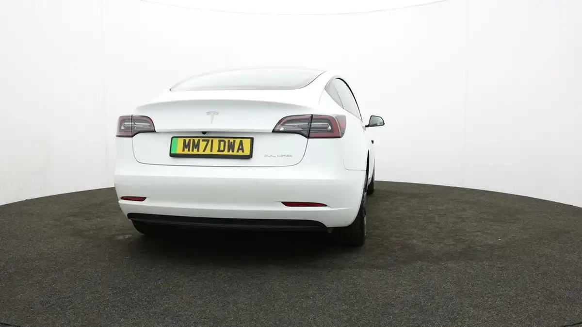 2022-tesla-model-3-e-long-range-big-69
