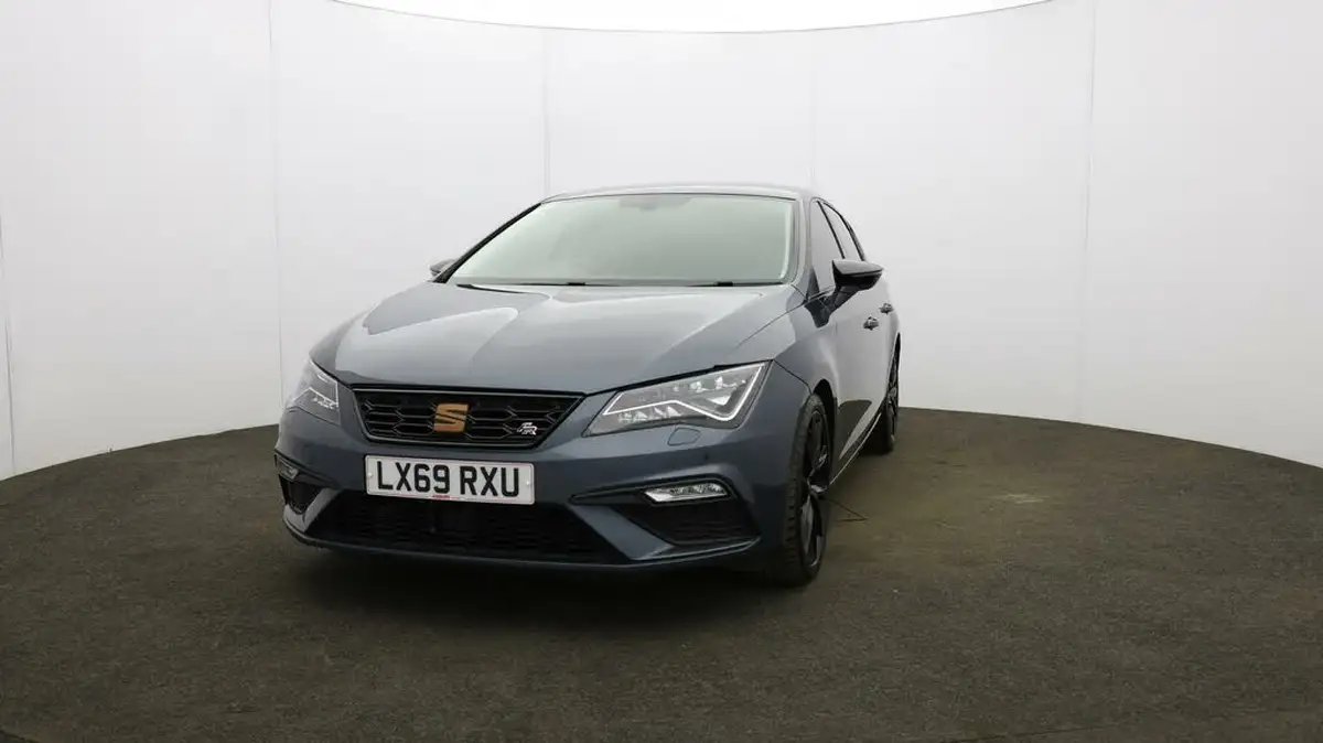 2019-seat-leon-20-tsi-fr-sport-hatchback-big-32