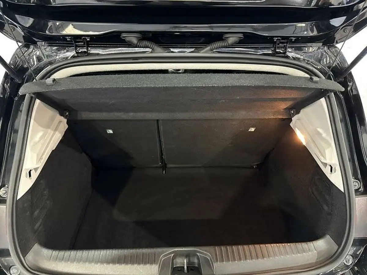 2021-renault-clio-10-tce-iconic-90ps-big-7