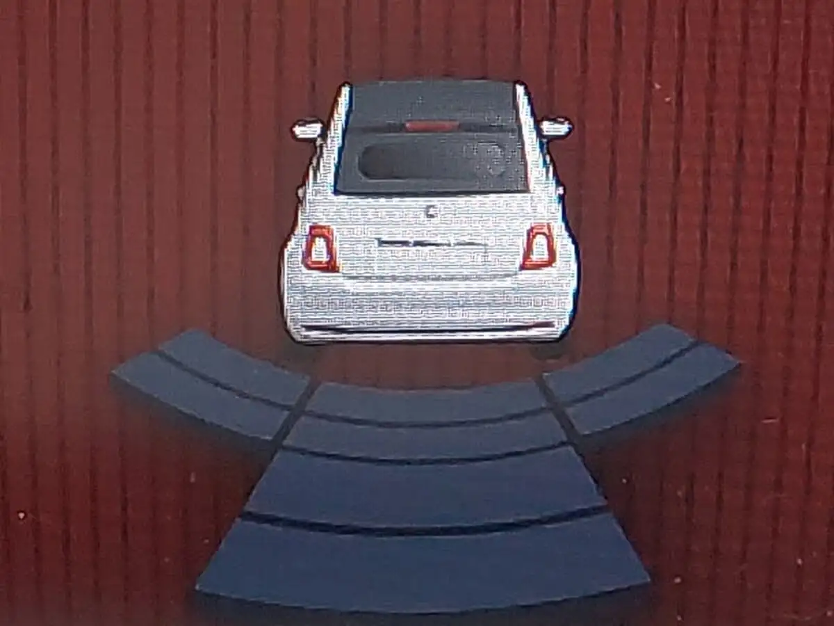 2019-fiat-500c-12-lounge-big-10