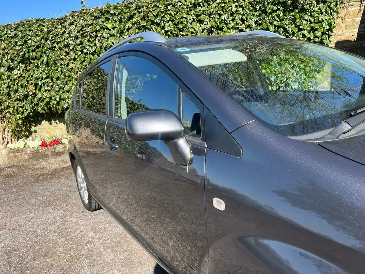 2009-toyota-verso-16-t2-vvt-i-big-39
