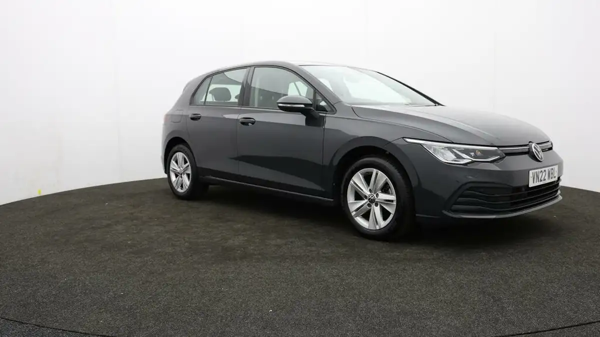 2022-volkswagen-golf-15-tsi-life-130ps-hatchback-big-38