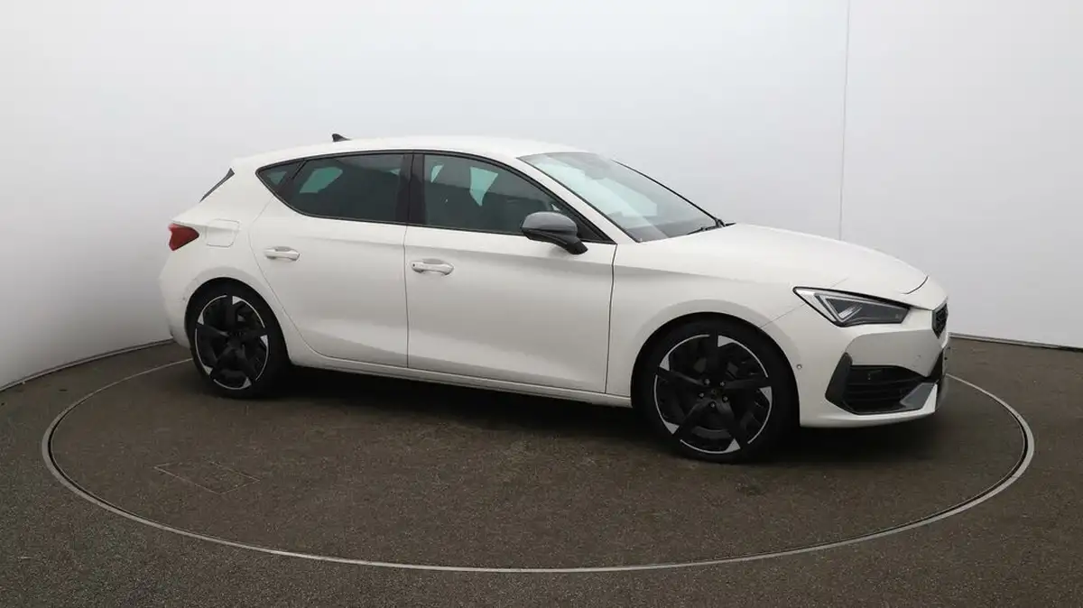 2023-cupra-leon-nf-20-tsi-vz3-300ps-hatchback-big-37