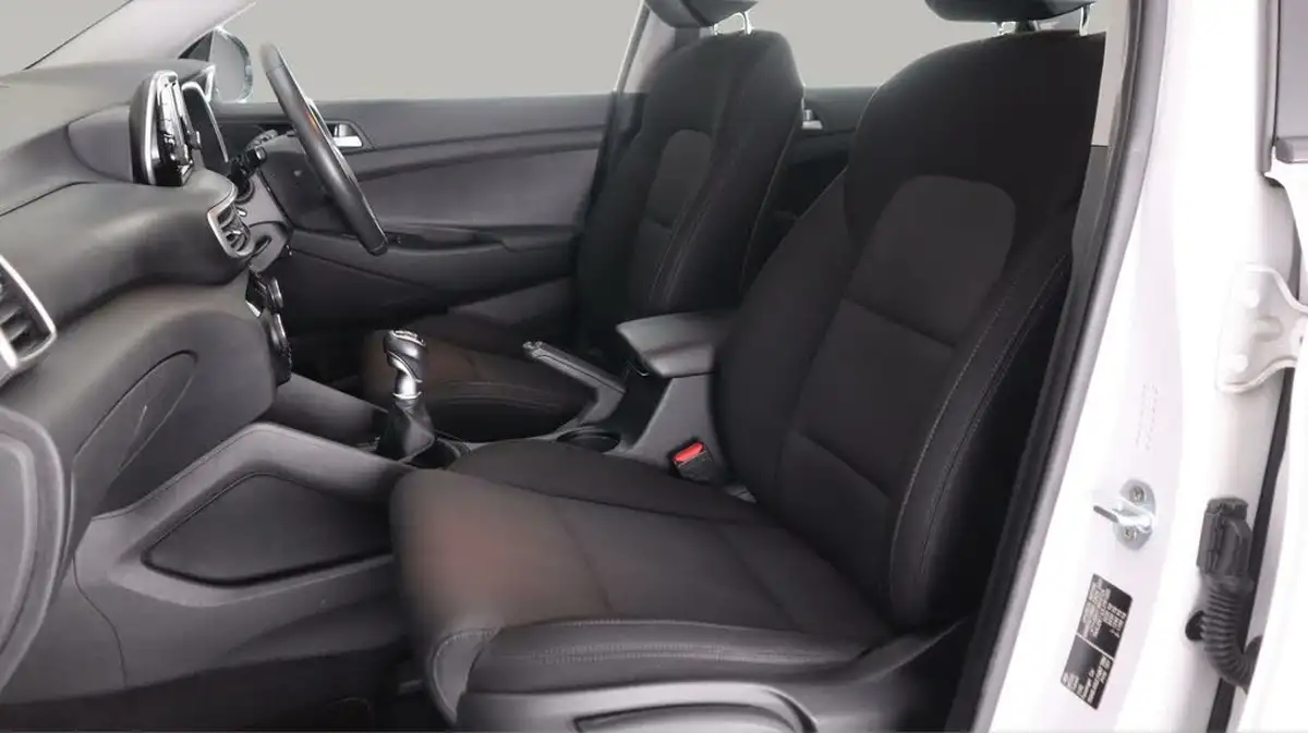 2019-hyundai-tucson-16-gdi-s-connect-big-13