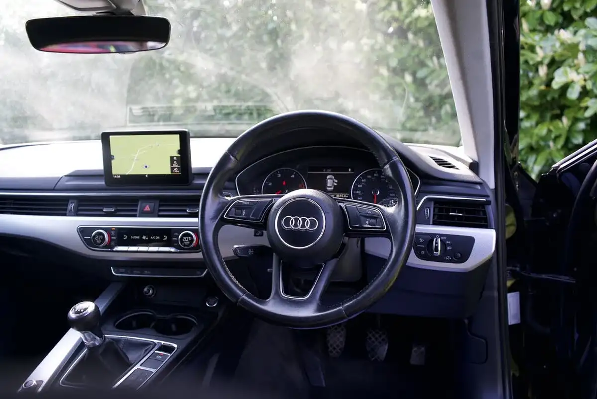 2016-audi-a4-avant-20tdi-ultra-sport-150ps-big-64