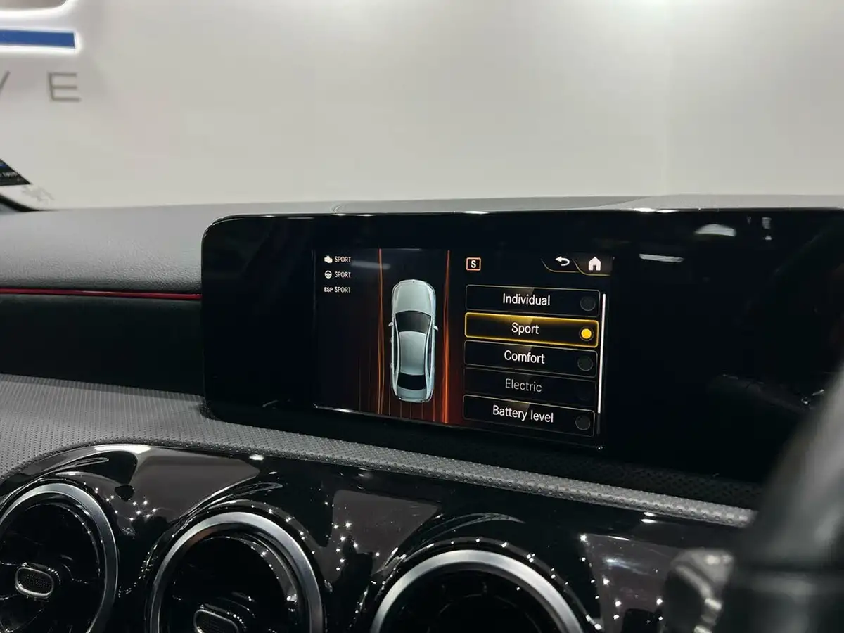 2020-mercedes-benz-a-class-13-a250e-amg-line-saloon-4d-big-45