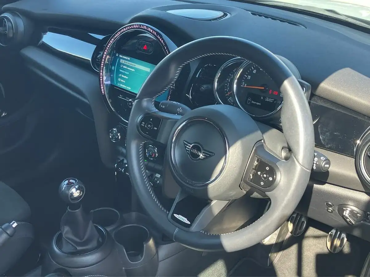 2021-mini-cooper-20-cooper-s-sport-hatchback-5d-big-7