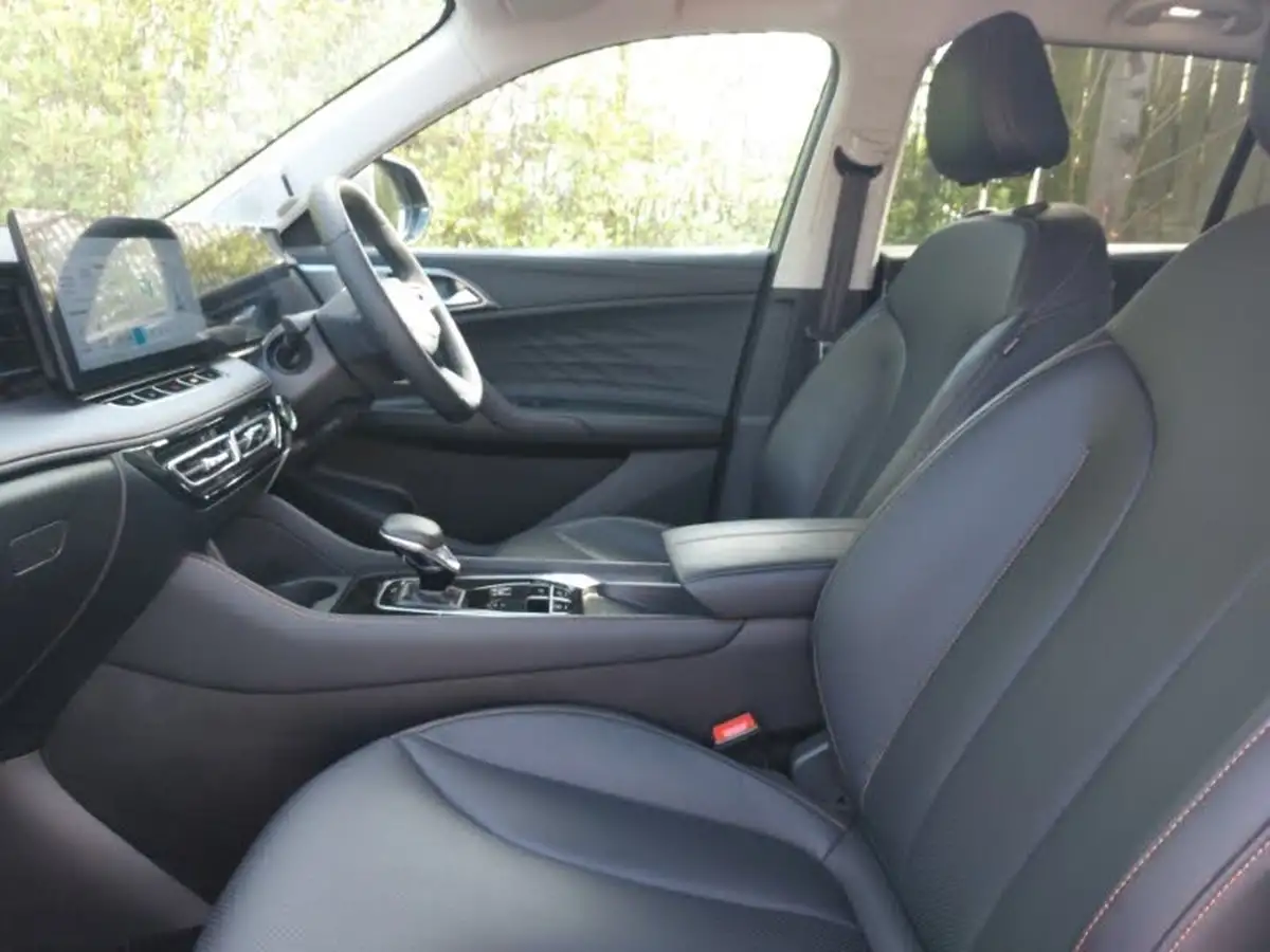 2024-mg-hs-15t-gdi-trophy-273ps-plug-in-hybrid-1496cc-auto-big-4