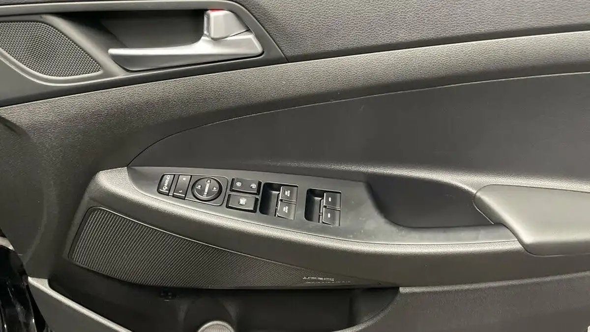 2018-hyundai-tucson-16-t-gdi-premium-se-2wd-big-24