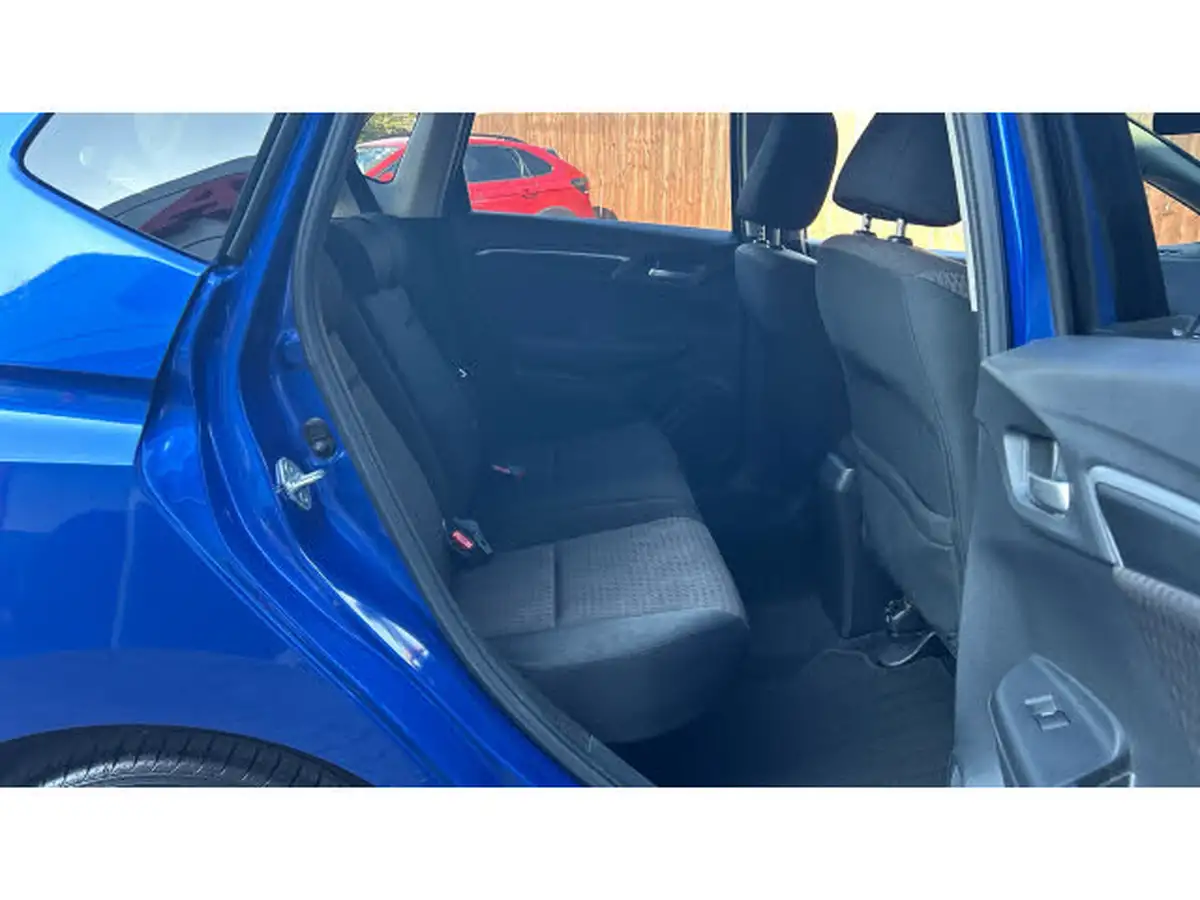 2019-honda-jazz-13-i-vtec-ex-navi-cvt-big-26