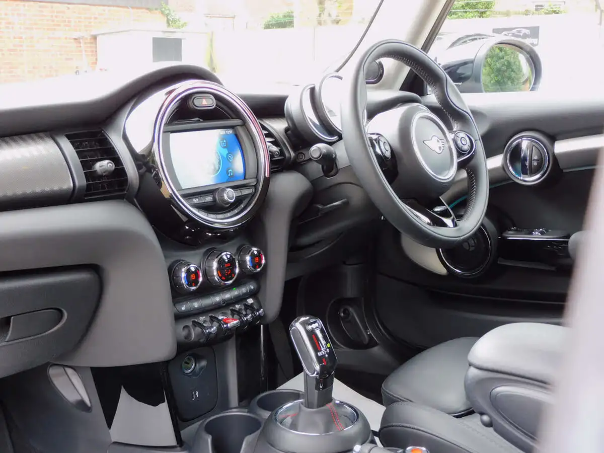 2020-mini-cooper-20-cooper-s-exclusive-189bhp-hatchback-3d-auto-big-30