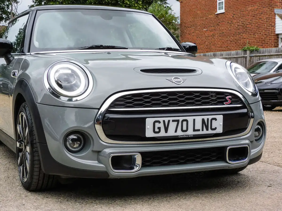 2020-mini-cooper-20-cooper-s-exclusive-189bhp-hatchback-3d-auto-big-6