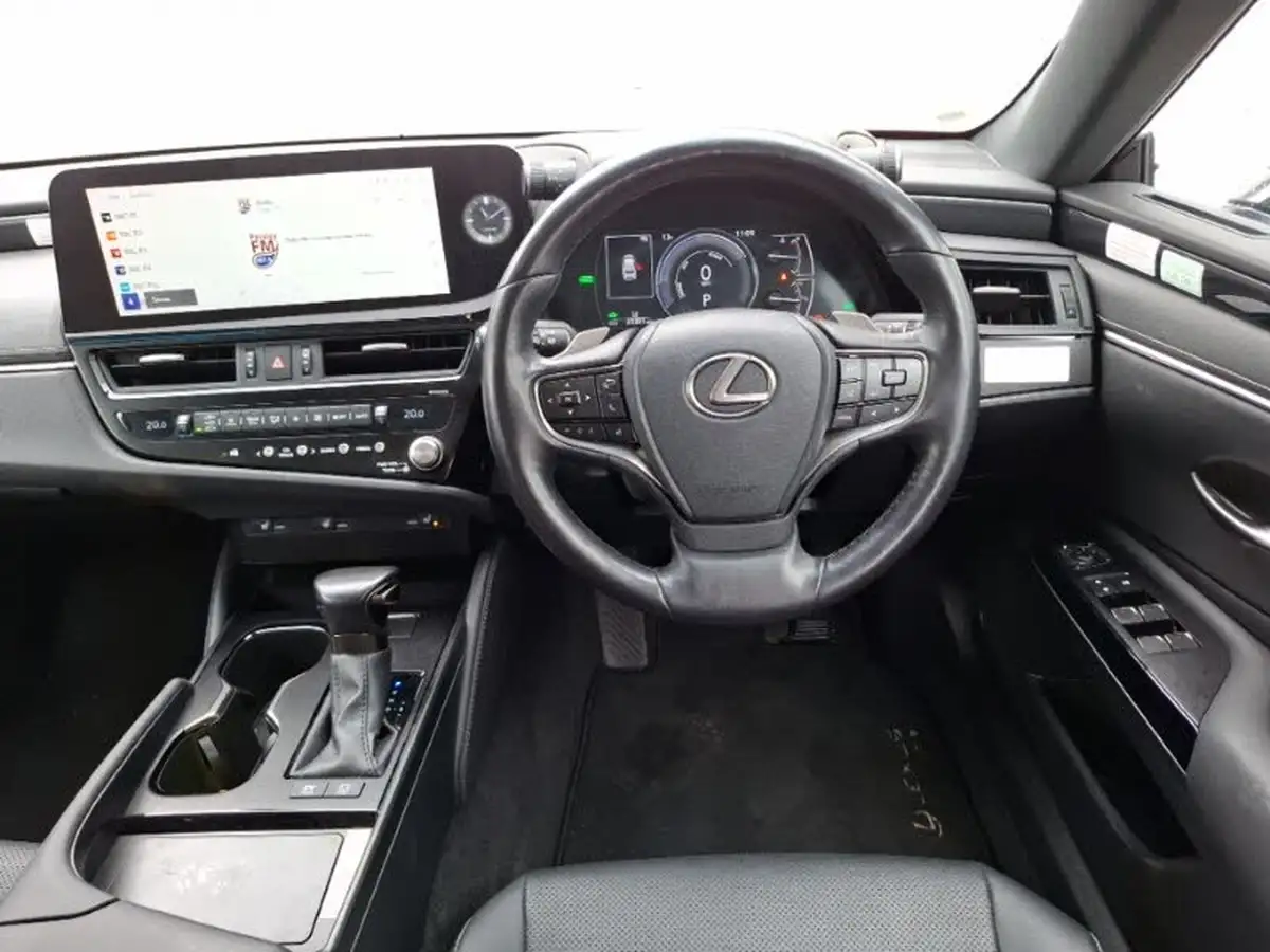 2021-lexus-es-300h-25-es-215bhp-big-6