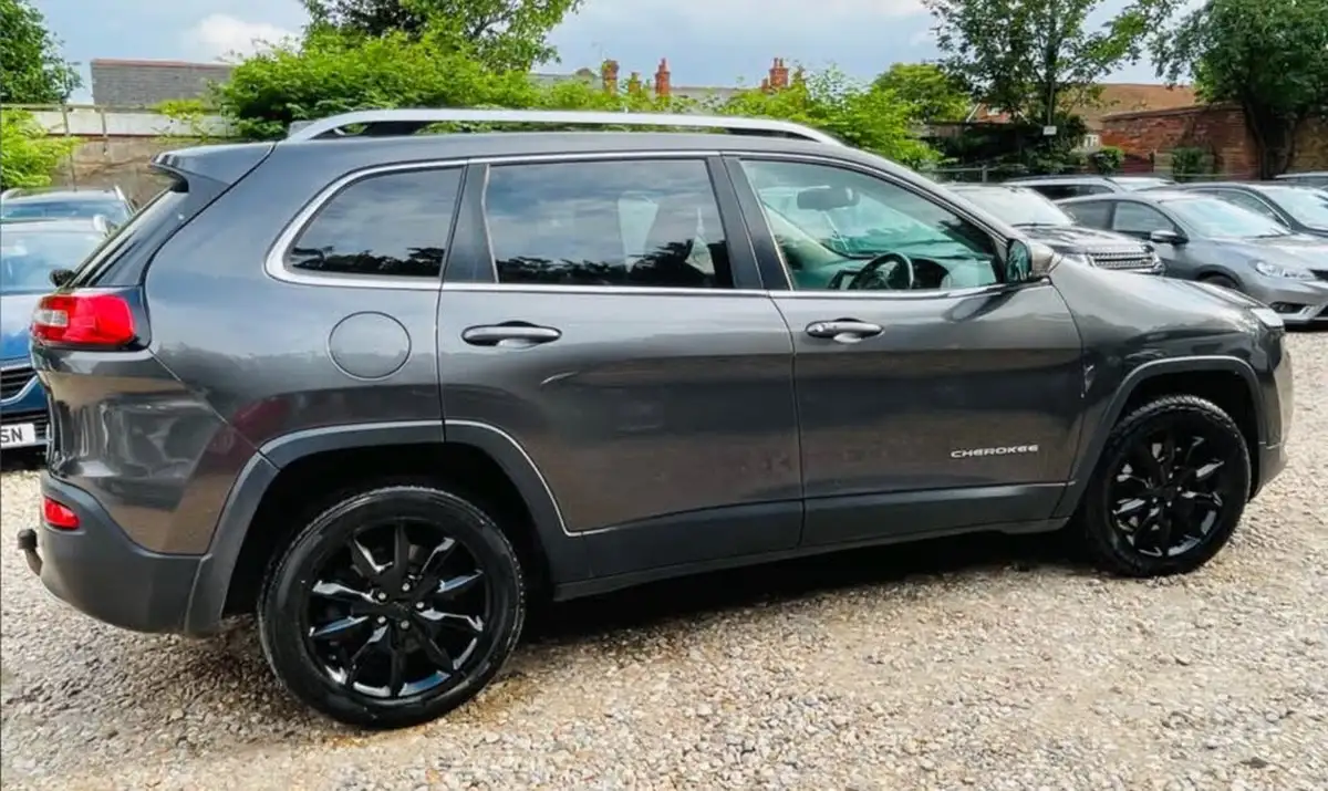2014-jeep-cherokee-20crd-limited-168bhp-4wd-ss-auto-big-5