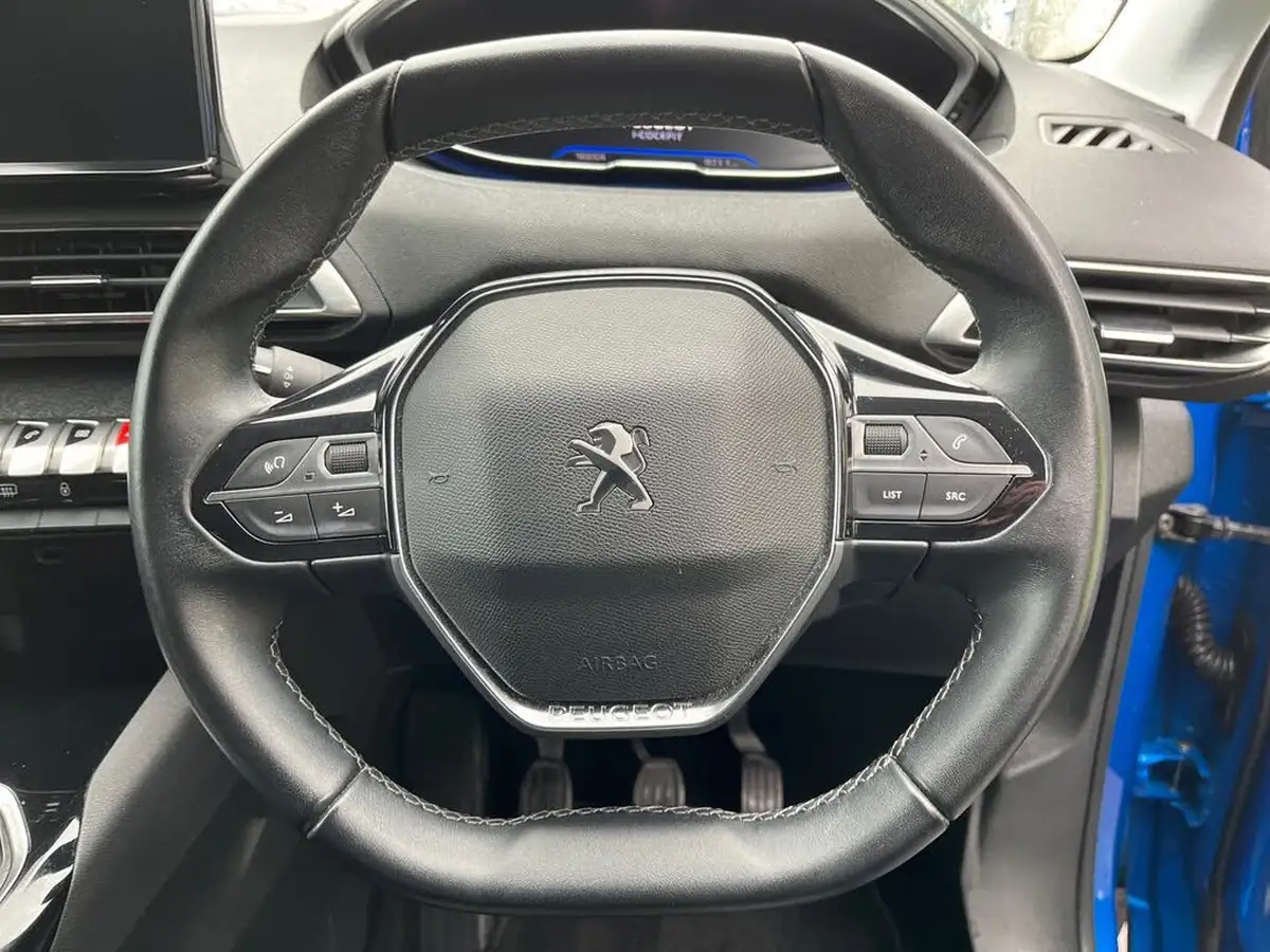 2021-peugeot-3008-suv-12-puretech-allure-premium-big-26