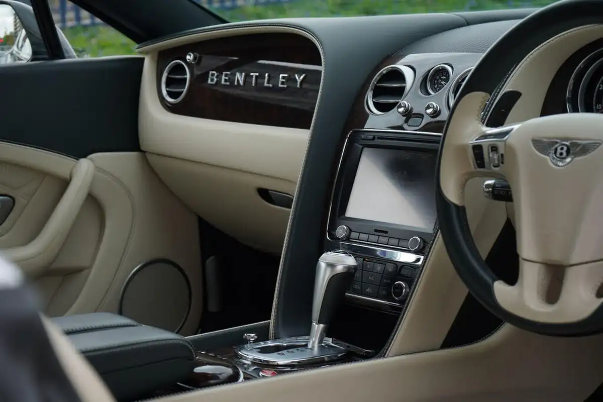 2013-bentley-continental-big-16