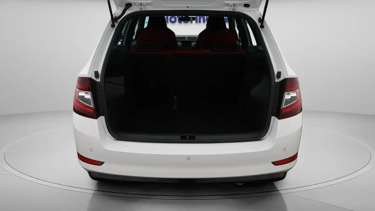 2019-skoda-fabia-10-tsi-monte-carlo-95ps-estate-big-17