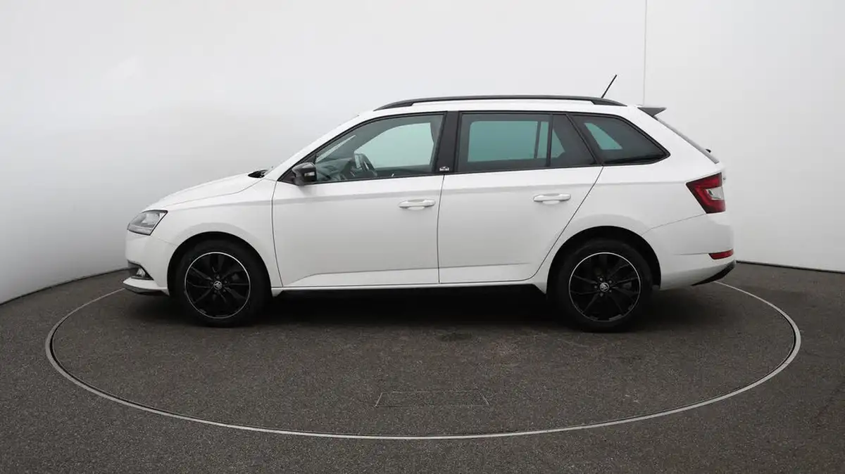 2019-skoda-fabia-10-tsi-monte-carlo-95ps-estate-big-57