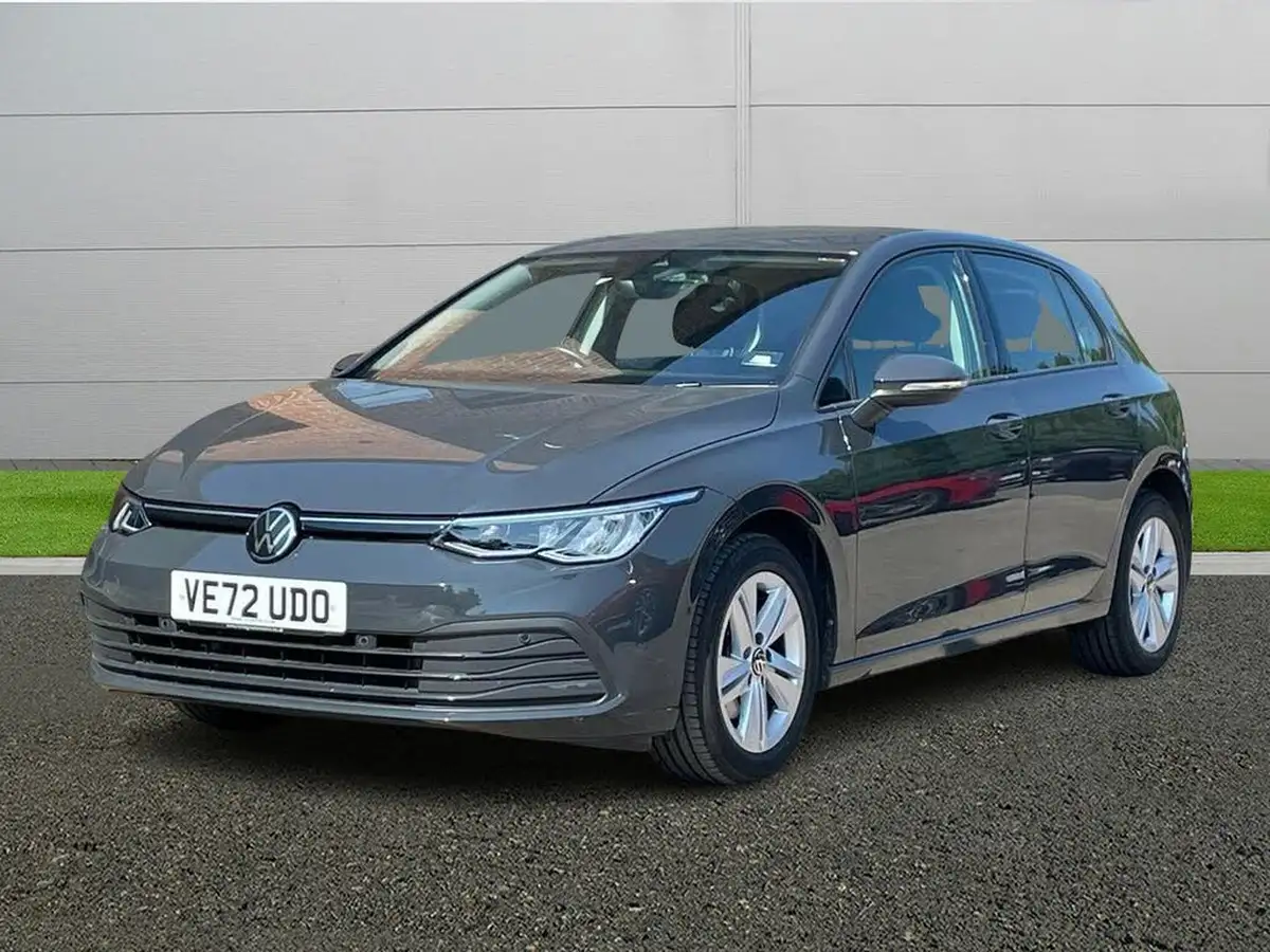 2023-volkswagen-golf-10-tsi-life-hatchback-big-2