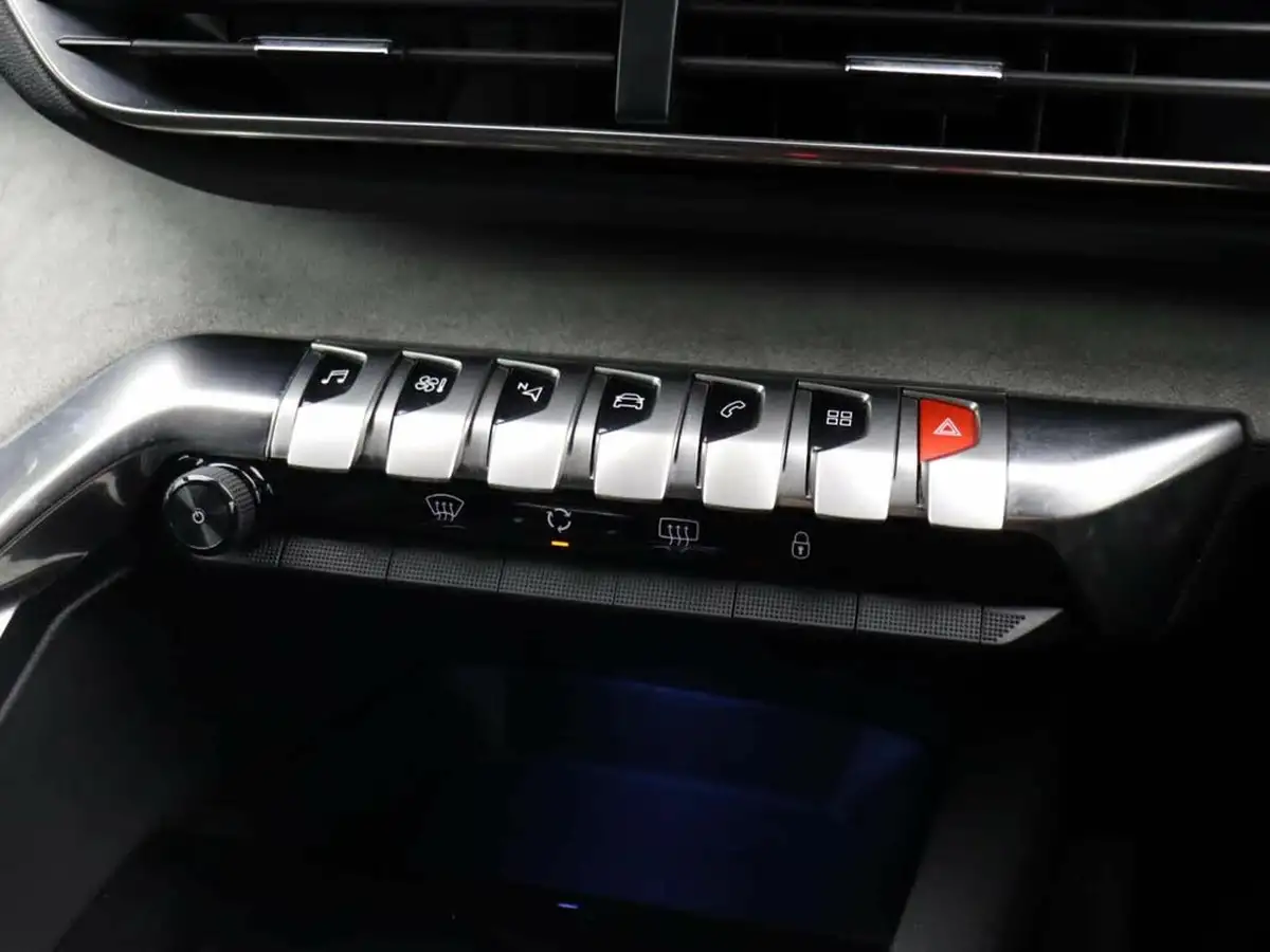 2021-peugeot-3008-suv-15-bluehdi-gt-big-38