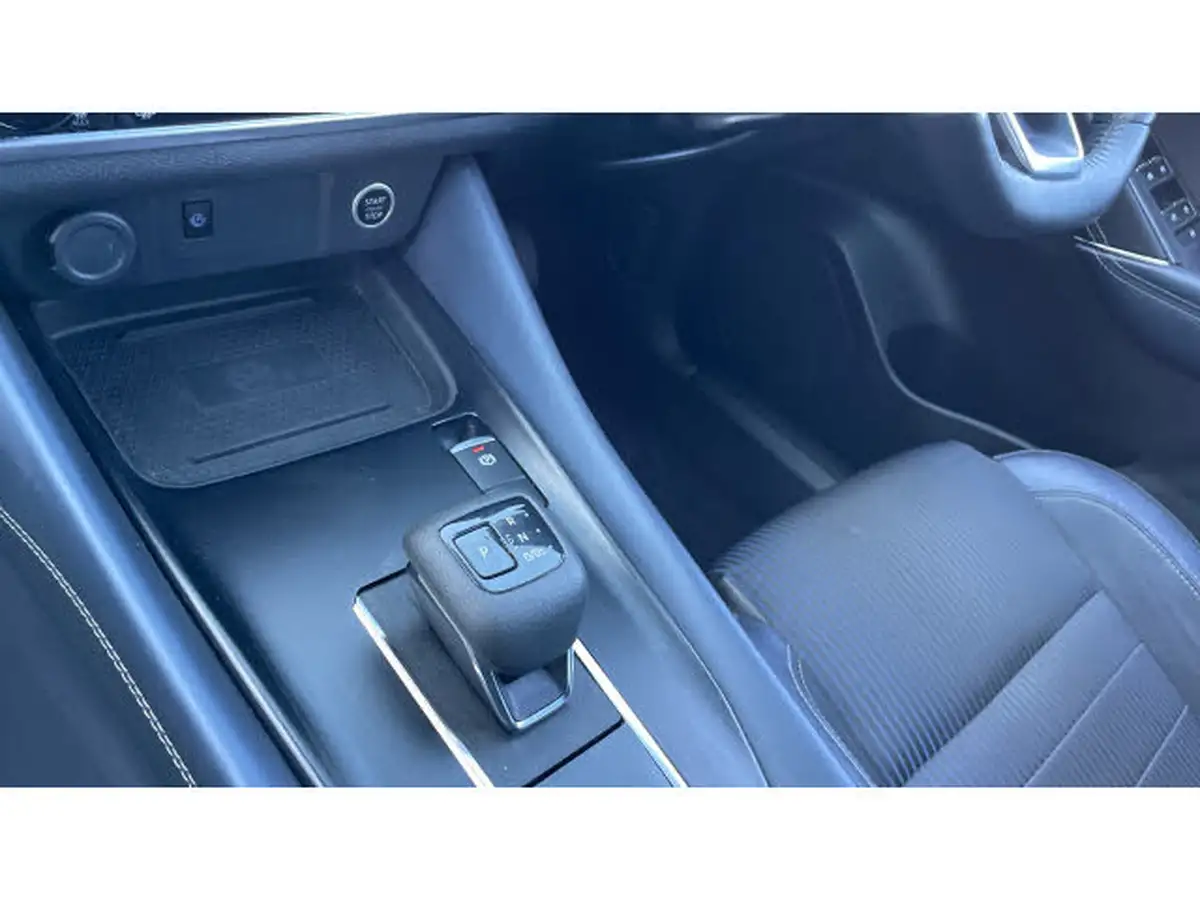 2022-nissan-qashqai-13-dig-t-tekna-158ps-xtronic-big-12
