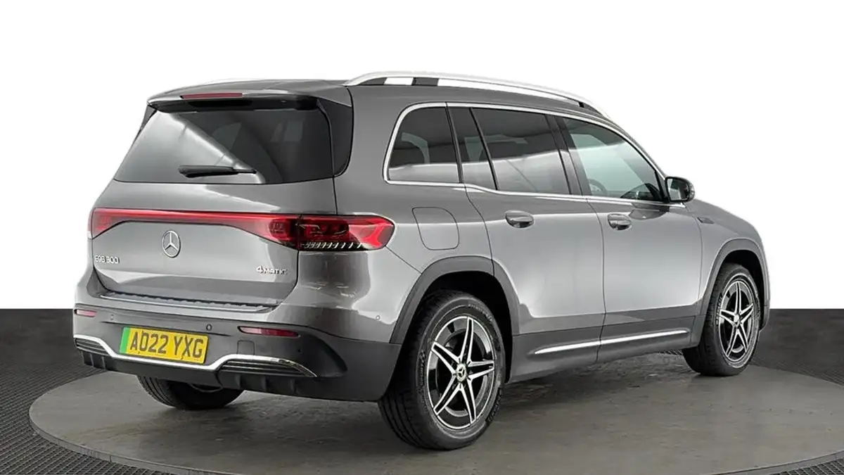 2022-mercedes-benz-eqb-e-eqb-300-amg-line-big-3