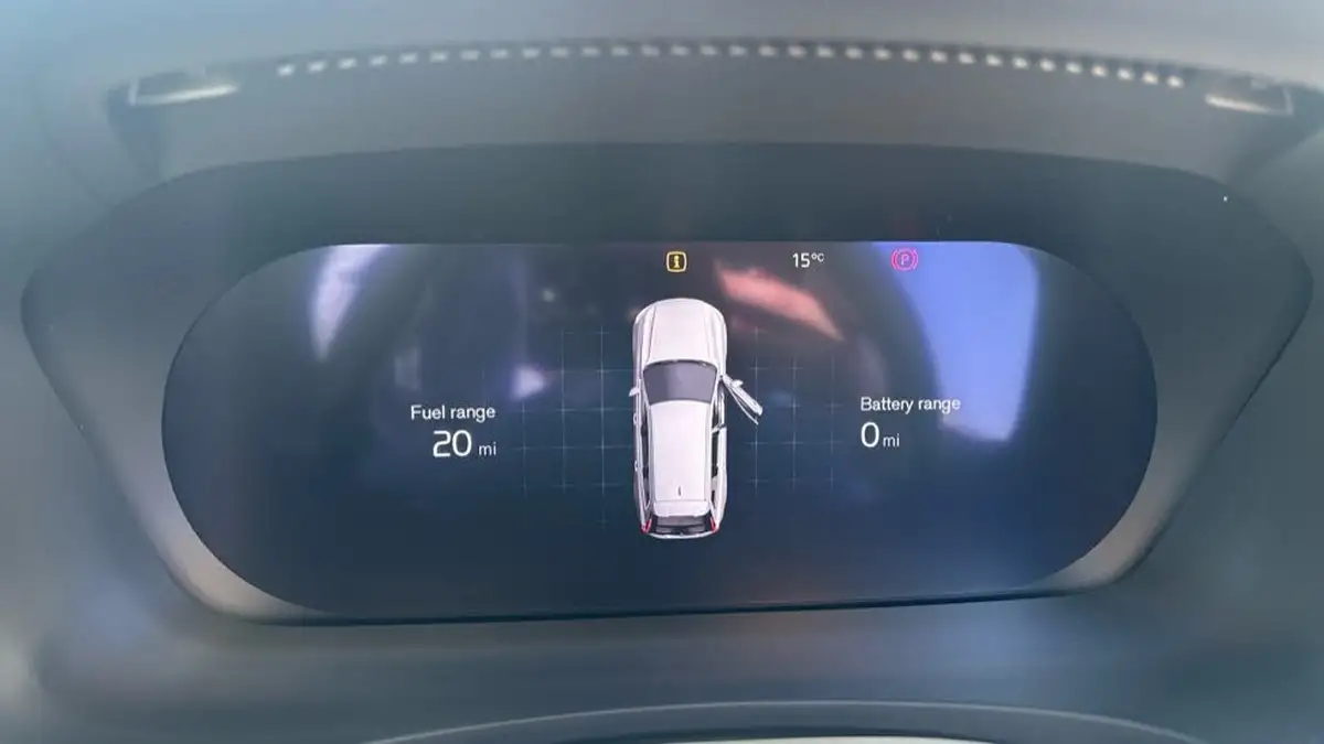 2025-volvo-v90-20-t6-plus-345bhp-dark-big-10