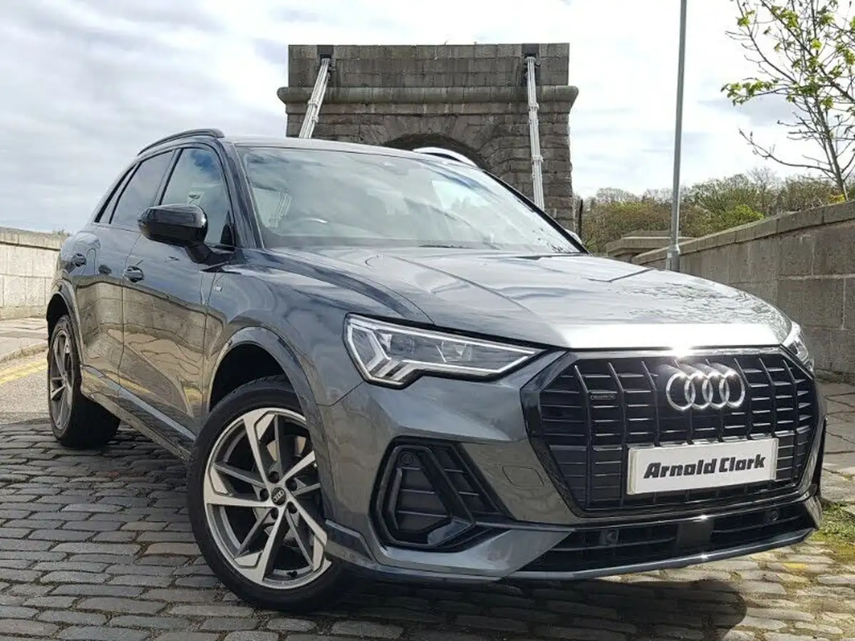 2022-audi-q3-20-40-tfsi-black-edition-station-wagon-big-0