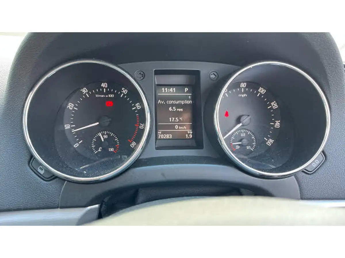 2016-skoda-yeti-12-tsi-se-dsg-big-17