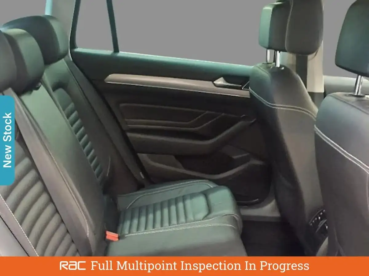 2020-volkswagen-passat-14-tsi-gte-estate-5d-big-5