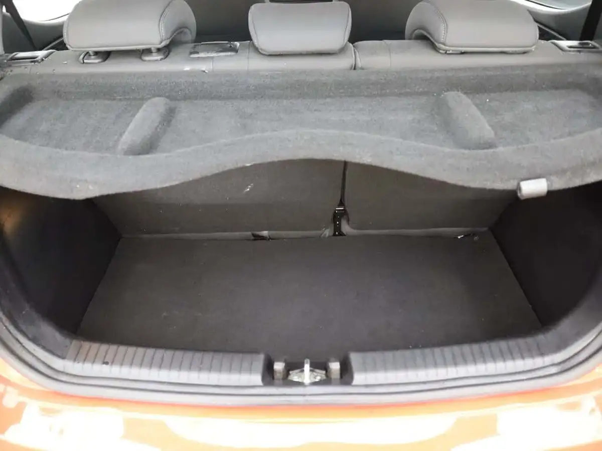 2020-hyundai-i10-10-se-big-8