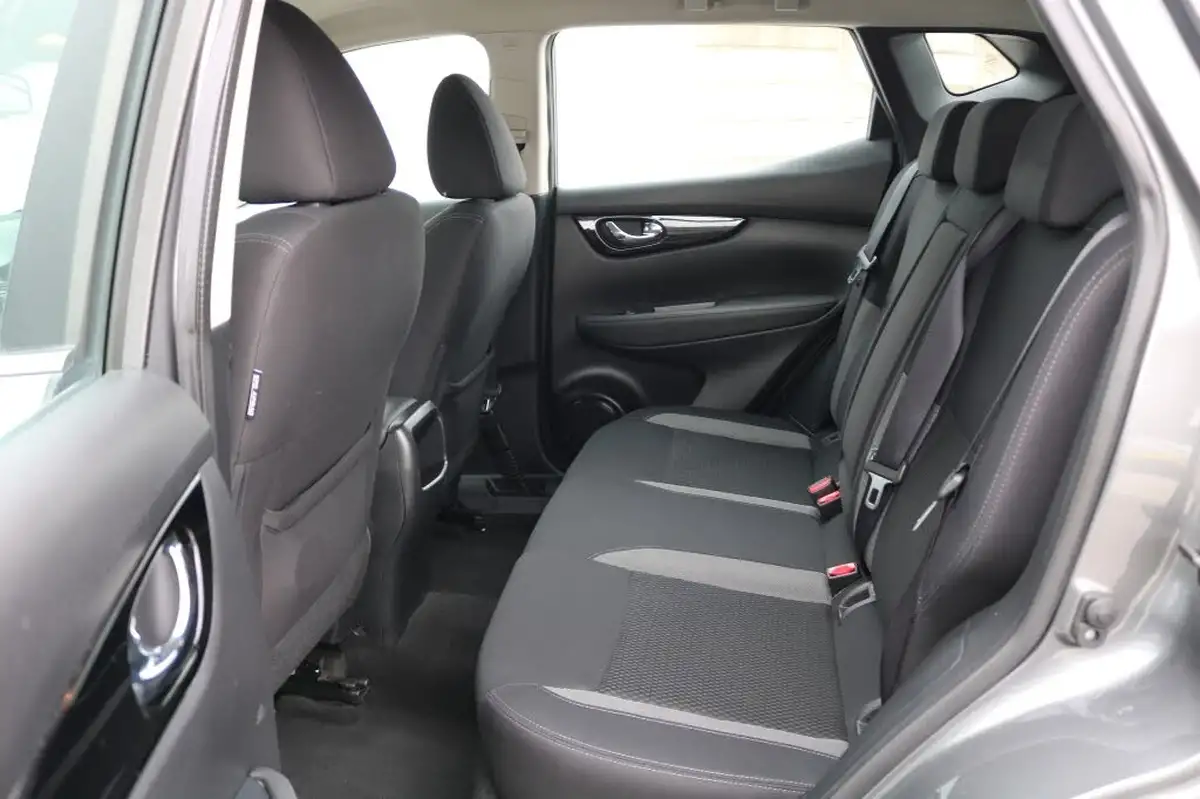 2019-nissan-qashqai-15dci-acenta-premium-heat-pack-big-16
