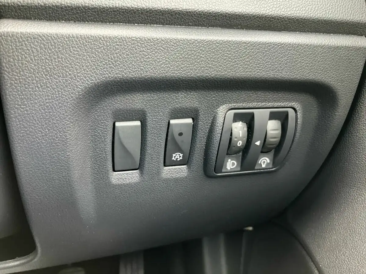 2016-renault-captur-09-dynamique-nav-big-25