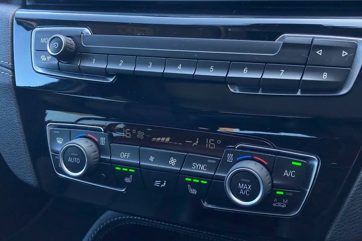 2022-bmw-x1-15-xdrive-25e-phev-xline-big-17