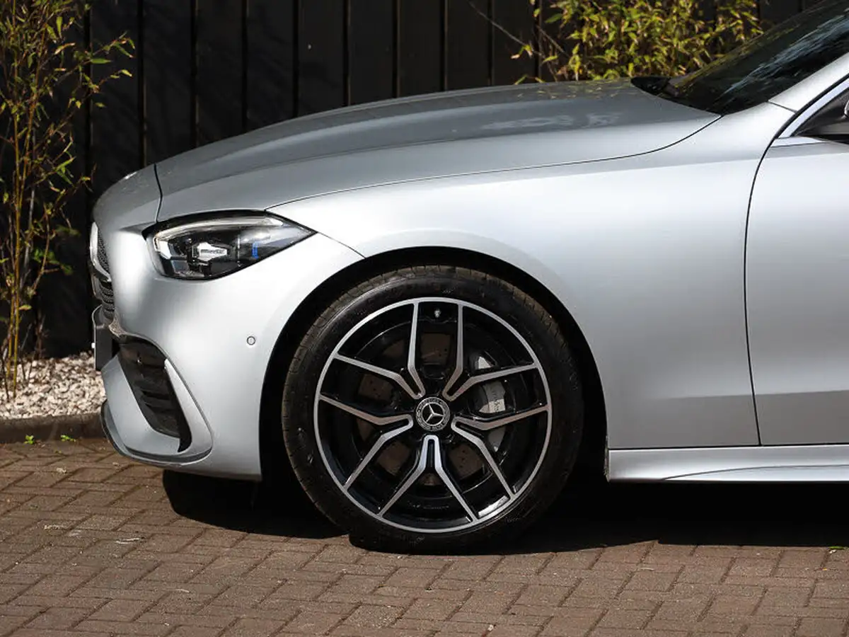 2024-mercedes-benz-c-class-20-c300-amg-line-premium-plus-259ps-saloon-4d-1999cc-big-19