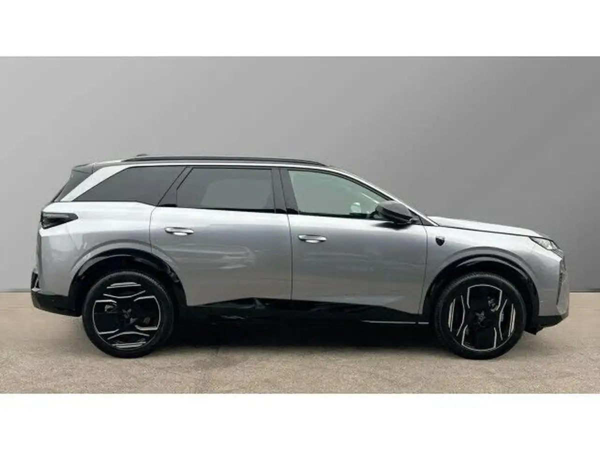 2024-peugeot-5008-suv-e-gt-210ps-73kwh-big-4