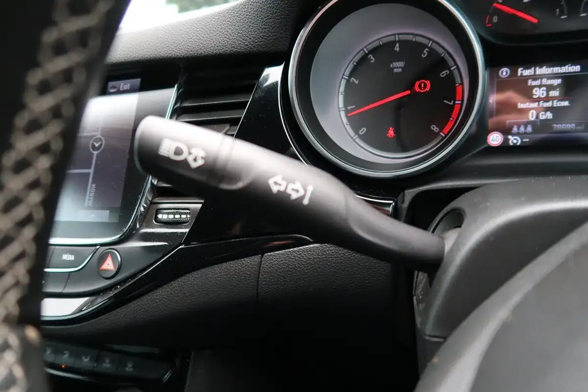 2017-vauxhall-astra-14i-16v-turbo-sri-nav-150ps-hatchback-big-48