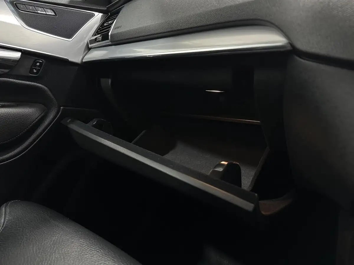 2015-volvo-xc90-20td-momentum-big-26